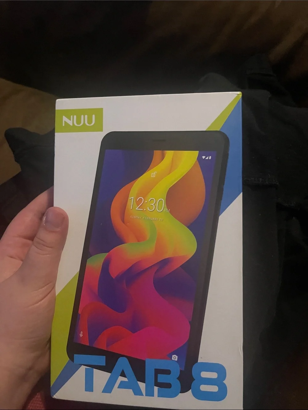 NUU Tab 8 Tablet - Black with Multicolor Display